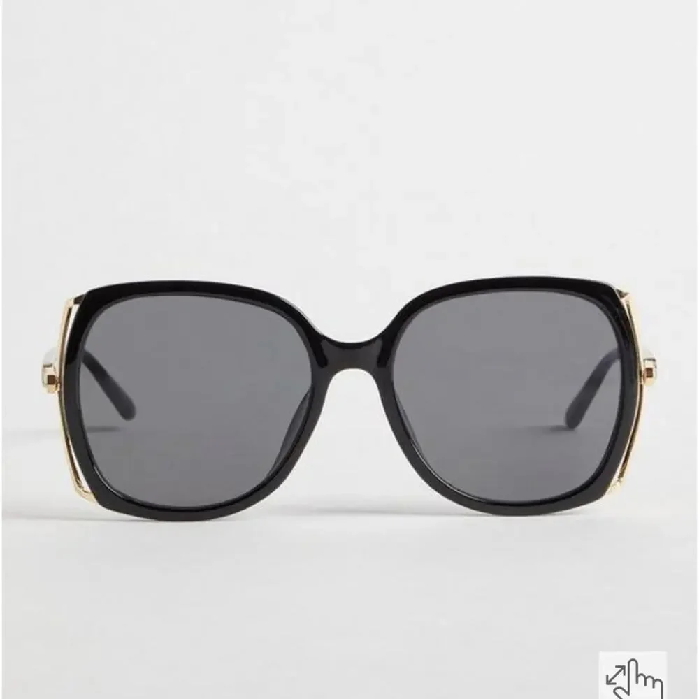 Torrid Black Square Smoke Lens Side Vent Sunglasses Sz.OS NWT